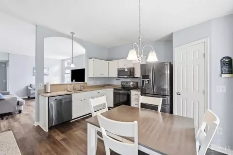 Kitchen - 6629 Black Forest Ct, Morrow, OH 45152 photo 1 of 4