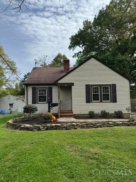 1368 Coolidge Ave, Cincinnati, OH 45230
