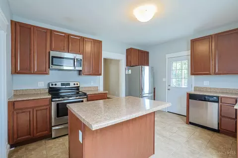 Kitchen - 6215 Manuel St, Cincinnati, OH 45227 photo 1 of 3