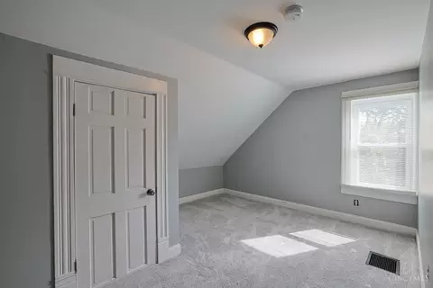 Bedroom - 6215 Manuel St, Cincinnati, OH 45227 photo 3 of 5
