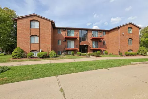 5476 Camelot Dr, Fairfield, OH 45014