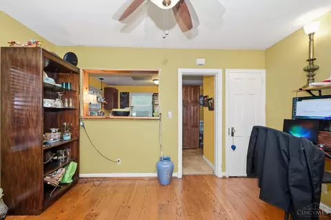 Entry Way - 2885 Tower Ave, Cincinnati, OH 45238 photo 1 of 1