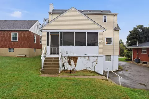Exterior - 2885 Tower Ave, Cincinnati, OH 45238 photo 10 of 15