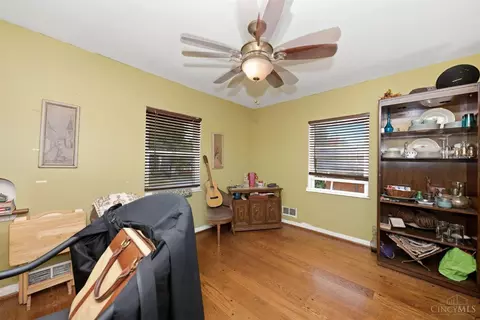 Bedroom - 2885 Tower Ave, Cincinnati, OH 45238 photo 1 of 4