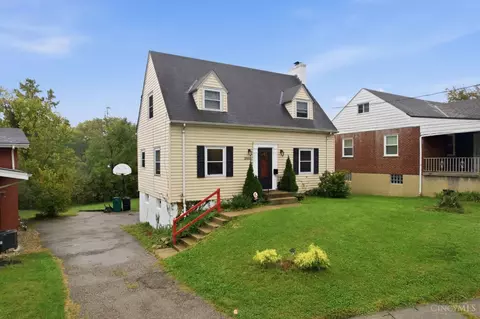 Exterior - 2885 Tower Ave, Cincinnati, OH 45238 photo 5 of 15