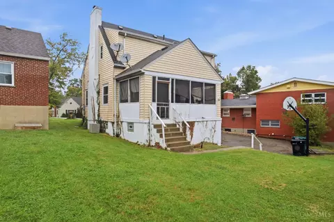 Exterior - 2885 Tower Ave, Cincinnati, OH 45238 photo 9 of 15