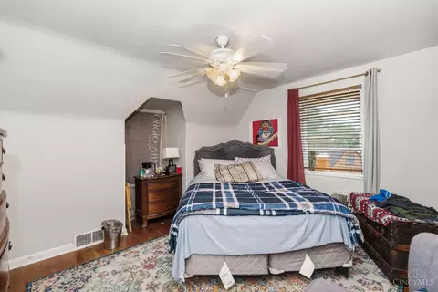 Bedroom - 2885 Tower Ave, Cincinnati, OH 45238 photo 3 of 4