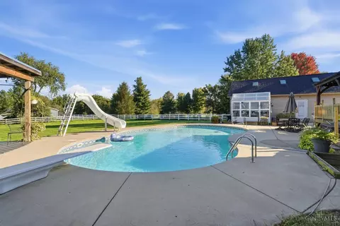 Exterior - 1178 Shawnee Dr, Morrow, OH 45152 photo 10 of 23