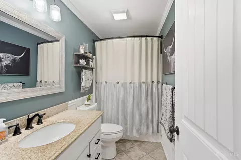 Bath - 1178 Shawnee Dr, Morrow, OH 45152 photo 4 of 5
