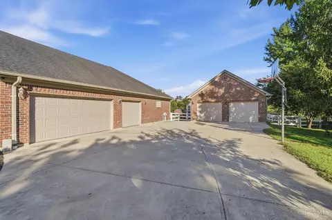 Exterior - 1178 Shawnee Dr, Morrow, OH 45152 photo 3 of 23