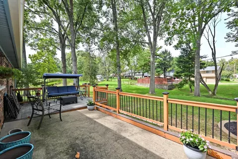 Exterior - 9099 Arrowhead Ct, Cincinnati, OH 45231 photo 7 of 14