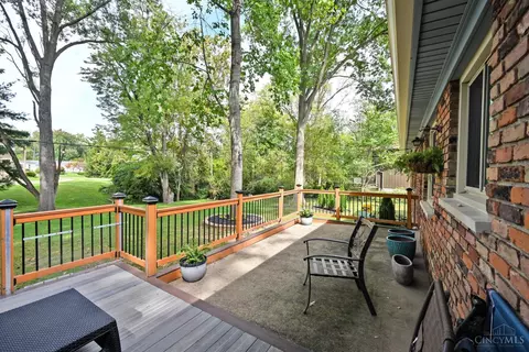 Exterior - 9099 Arrowhead Ct, Cincinnati, OH 45231 photo 8 of 14