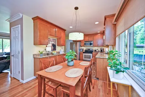 Dining - 9099 Arrowhead Ct, Cincinnati, OH 45231 photo 1 of 1