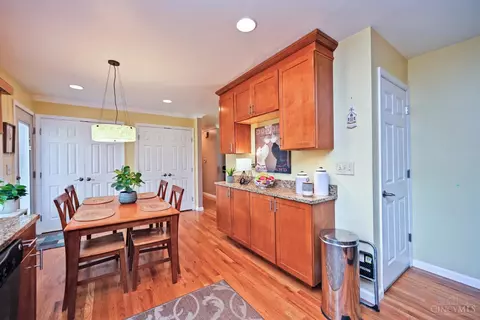 Kitchen - 9099 Arrowhead Ct, Cincinnati, OH 45231 photo 3 of 3