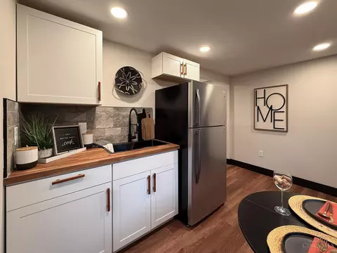 Kitchen - 6724 Windward St, Cincinnati, OH 45227 photo 10 of 12