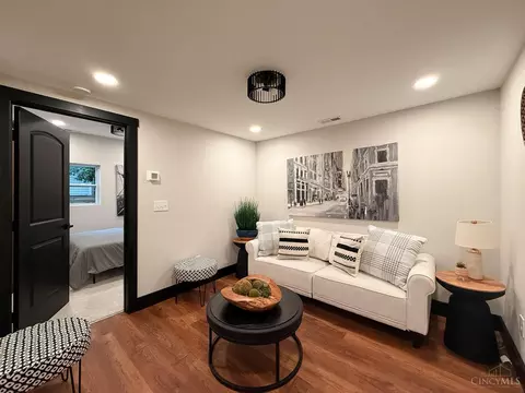 Living - 6724 Windward St, Cincinnati, OH 45227 photo 7 of 7