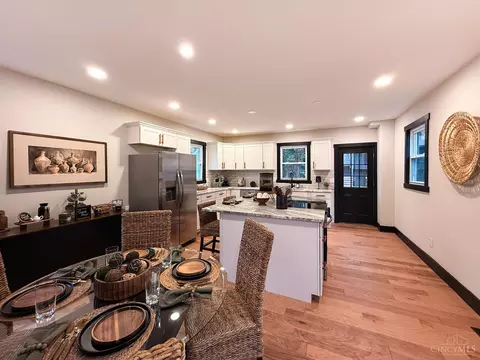 Dining - 6724 Windward St, Cincinnati, OH 45227 photo 3 of 3