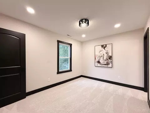Bedroom - 6724 Windward St, Cincinnati, OH 45227 photo 2 of 14