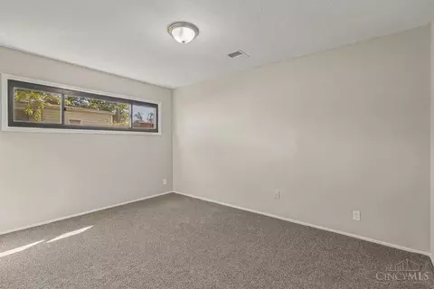 Bedroom - 3969 Larchview Dr, Cincinnati, OH 45236 photo 2 of 4