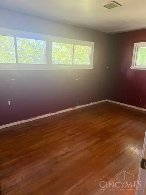 Bedroom - 2160 Pinney Ln, Cincinnati, OH 45231 photo 1 of 2