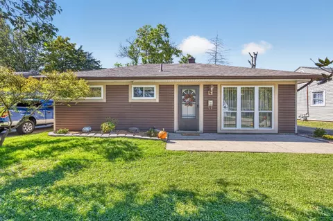 Exterior - 109 Circle Dr, Mason, OH 45040 photo 2 of 5