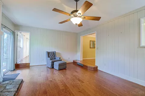 Living - 181 Ireland Ave, Greenhills, OH 45218 photo 7 of 9