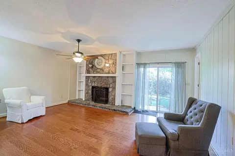 Living - 181 Ireland Ave, Greenhills, OH 45218 photo 5 of 9