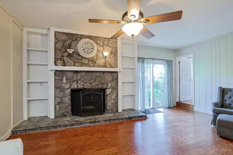 Living - 181 Ireland Ave, Greenhills, OH 45218 photo 8 of 9