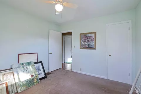 Bedroom - 181 Ireland Ave, Greenhills, OH 45218 photo 5 of 8