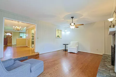 Living - 181 Ireland Ave, Greenhills, OH 45218 photo 6 of 9
