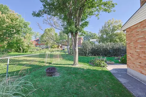 Exterior - 181 Ireland Ave, Greenhills, OH 45218 photo 11 of 13