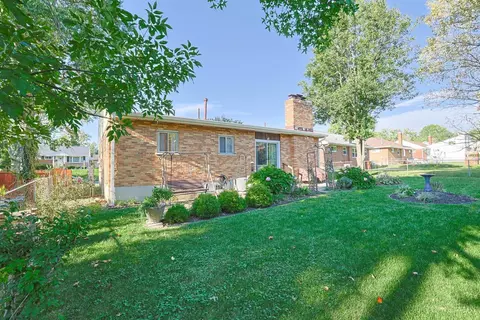Exterior - 181 Ireland Ave, Greenhills, OH 45218 photo 13 of 13