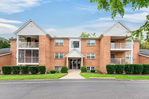 3211 Heritage Square Dr, Colerain Twp, OH 45251
