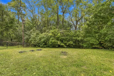 Exterior - 177 Orchard Cir, Blanchester, OH 45107 photo 5 of 5