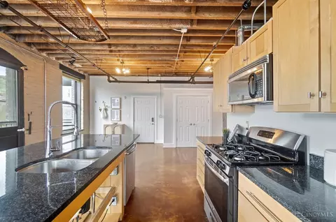Kitchen - 1908 Dunlap St, Cincinnati, OH 45215 photo 6 of 6