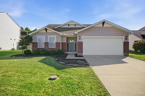 911 Regency Ct, Trenton, OH 45067