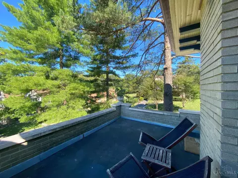 Exterior - 4411 Schulte Dr, Cincinnati, OH 45205 photo 3 of 9