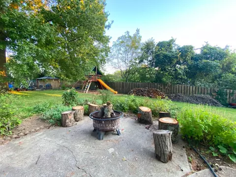 Exterior - 4411 Schulte Dr, Cincinnati, OH 45205 photo 6 of 9