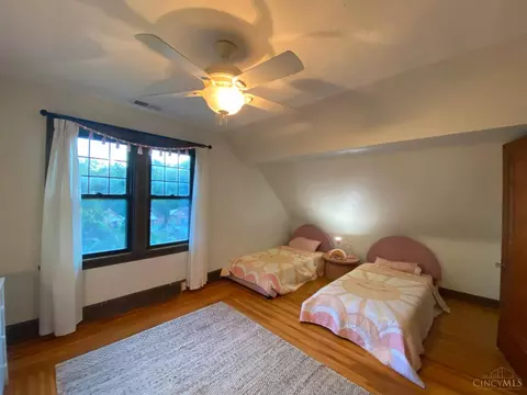 Bedroom - 4411 Schulte Dr, Cincinnati, OH 45205 photo 3 of 4