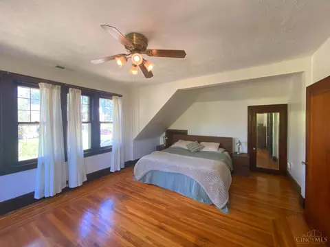 Bedroom - 4411 Schulte Dr, Cincinnati, OH 45205 photo 1 of 4