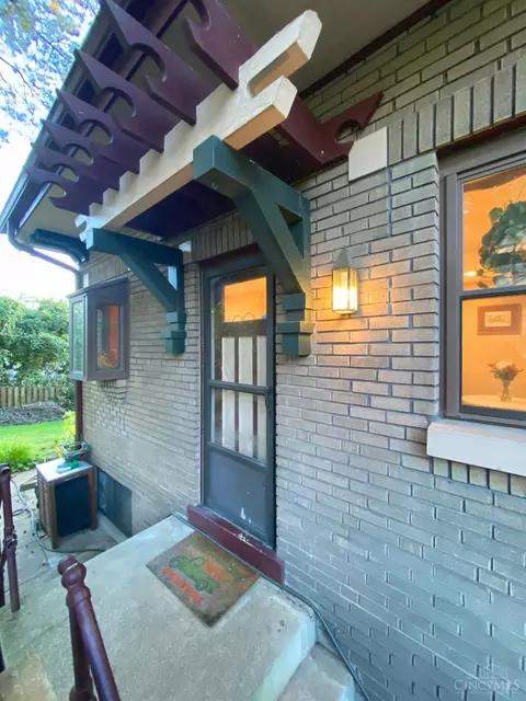 Exterior - 4411 Schulte Dr, Cincinnati, OH 45205 photo 4 of 9