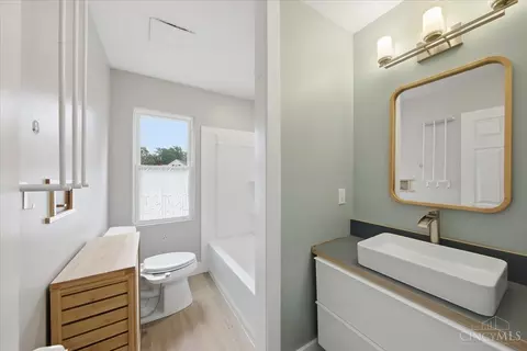 Bath - 1237 Traction Rd, Batavia, OH 45103 photo 1 of 1