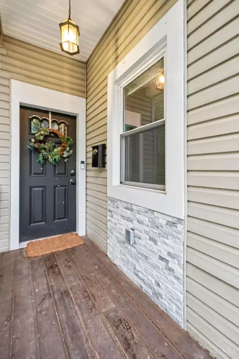Exterior - 3133 Harvard Ave, Cincinnati, OH 45207 photo 8 of 10