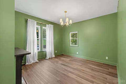 Living - 3133 Harvard Ave, Cincinnati, OH 45207 photo 1 of 3