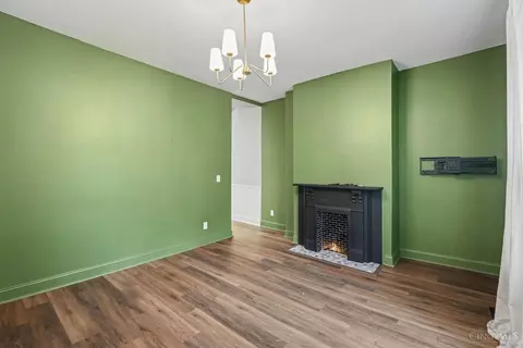 Living - 3133 Harvard Ave, Cincinnati, OH 45207 photo 3 of 3