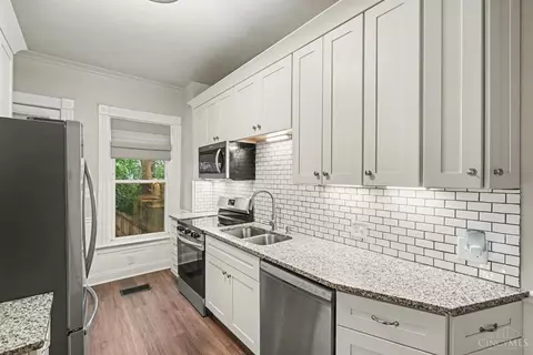 Kitchen - 3133 Harvard Ave, Cincinnati, OH 45207 photo 1 of 2