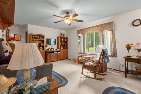 Living - 1499 Cuba Rd, Wilmington, OH 45177 photo 2 of 2