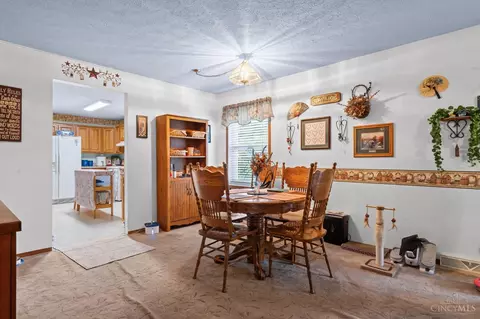 Dining - 1499 Cuba Rd, Wilmington, OH 45177 photo 1 of 2
