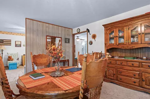 Dining - 1499 Cuba Rd, Wilmington, OH 45177 photo 2 of 2