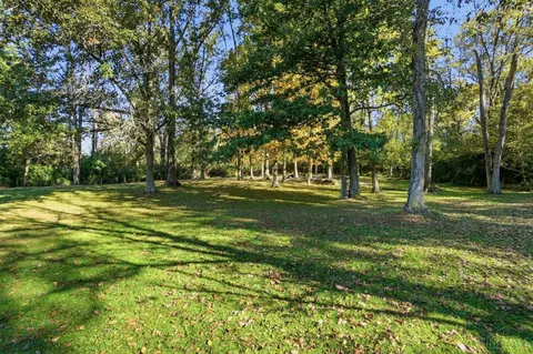 Exterior - 575 Reeder Rd, Blanchester, OH 45107 photo 10 of 17